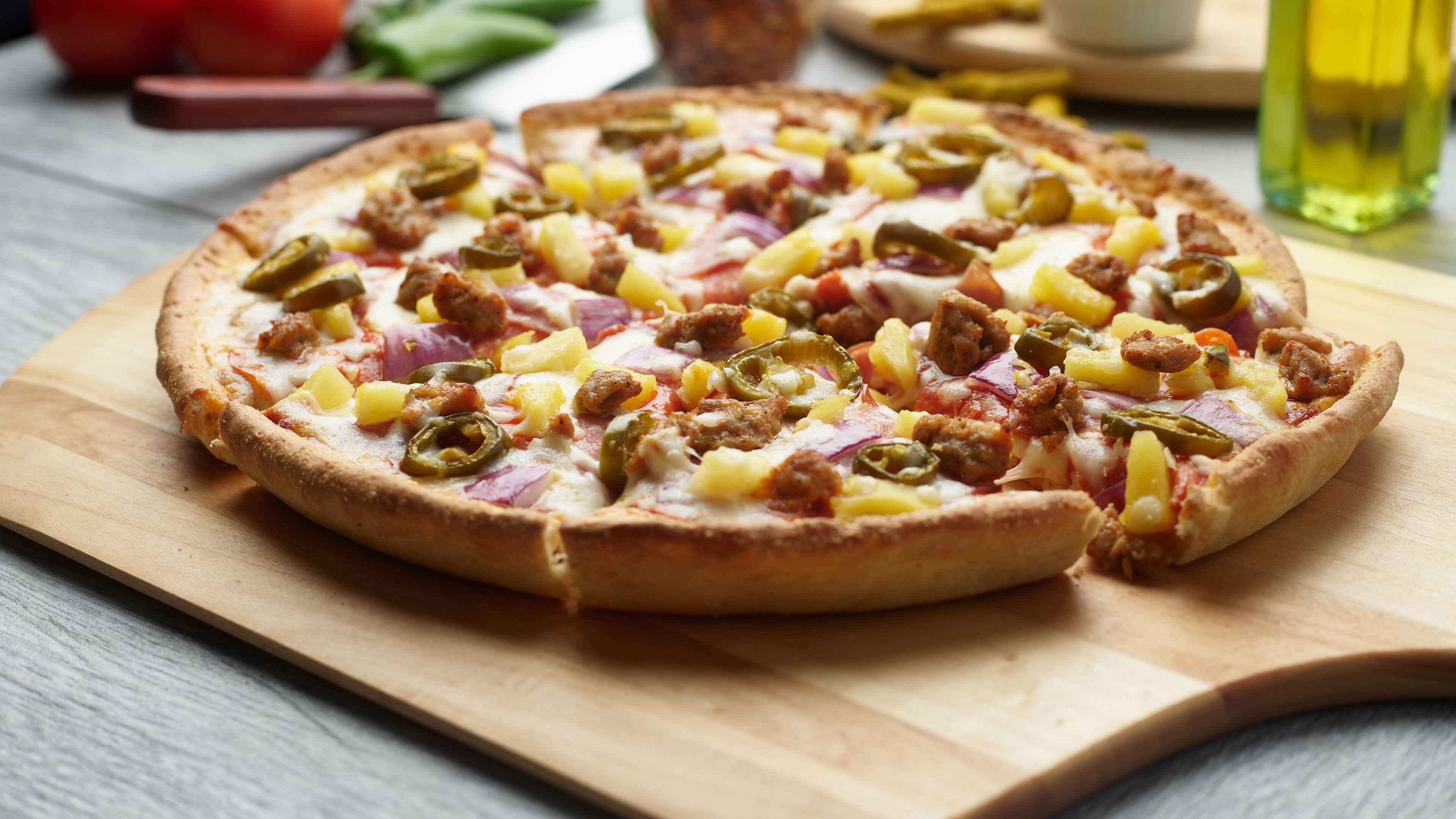2 X-Large 3 Toppings - 2pop - 4dips