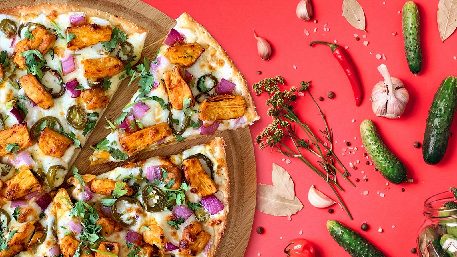 Achari Paneer Pizza Twist
