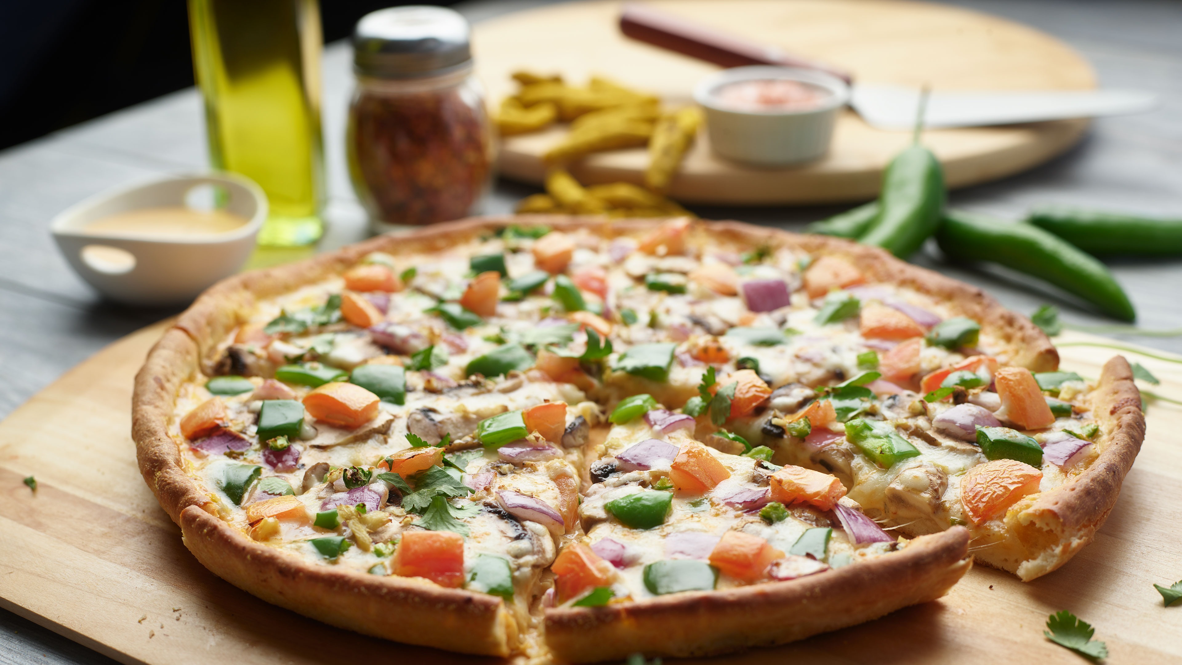 Halal Lahori Pizza Twist