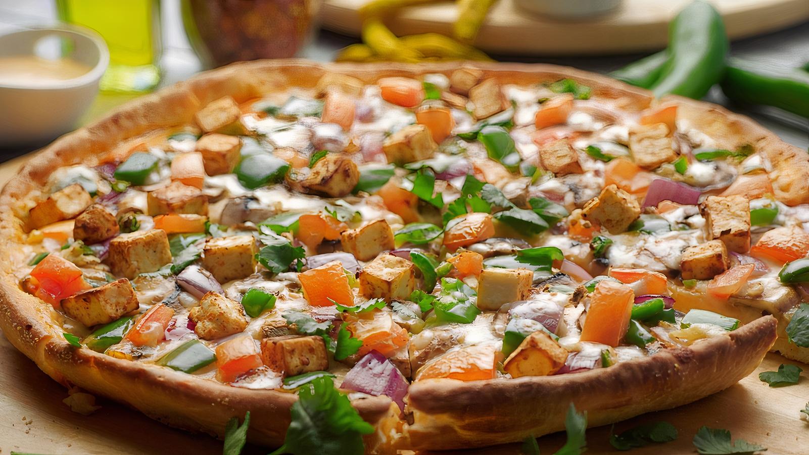Shahi Paneer Pizza Twist