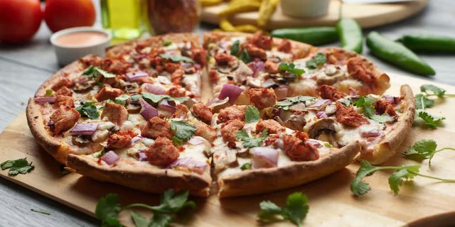 Tandoori Chicken PizzaTwist