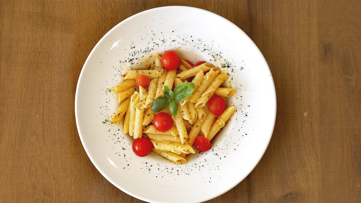 Pasta sa maslinovim uljem i belim lukom