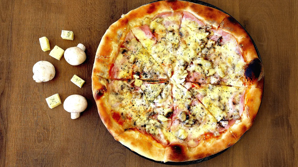 Pizza capricciosa mala 32cm
