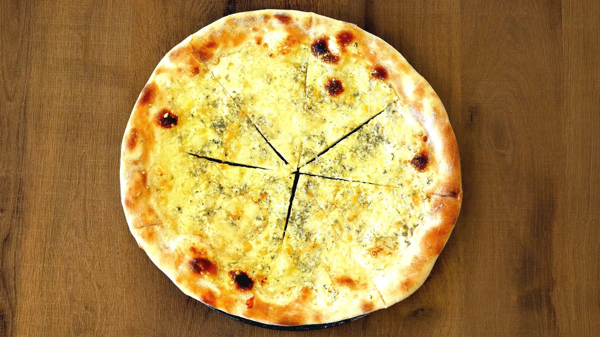 Pizza quatro formagio mala 32cm