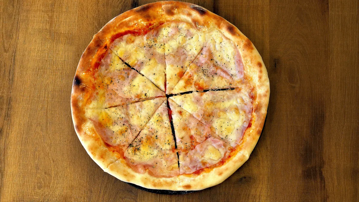 Pizza vezuvio velika 50 cm
