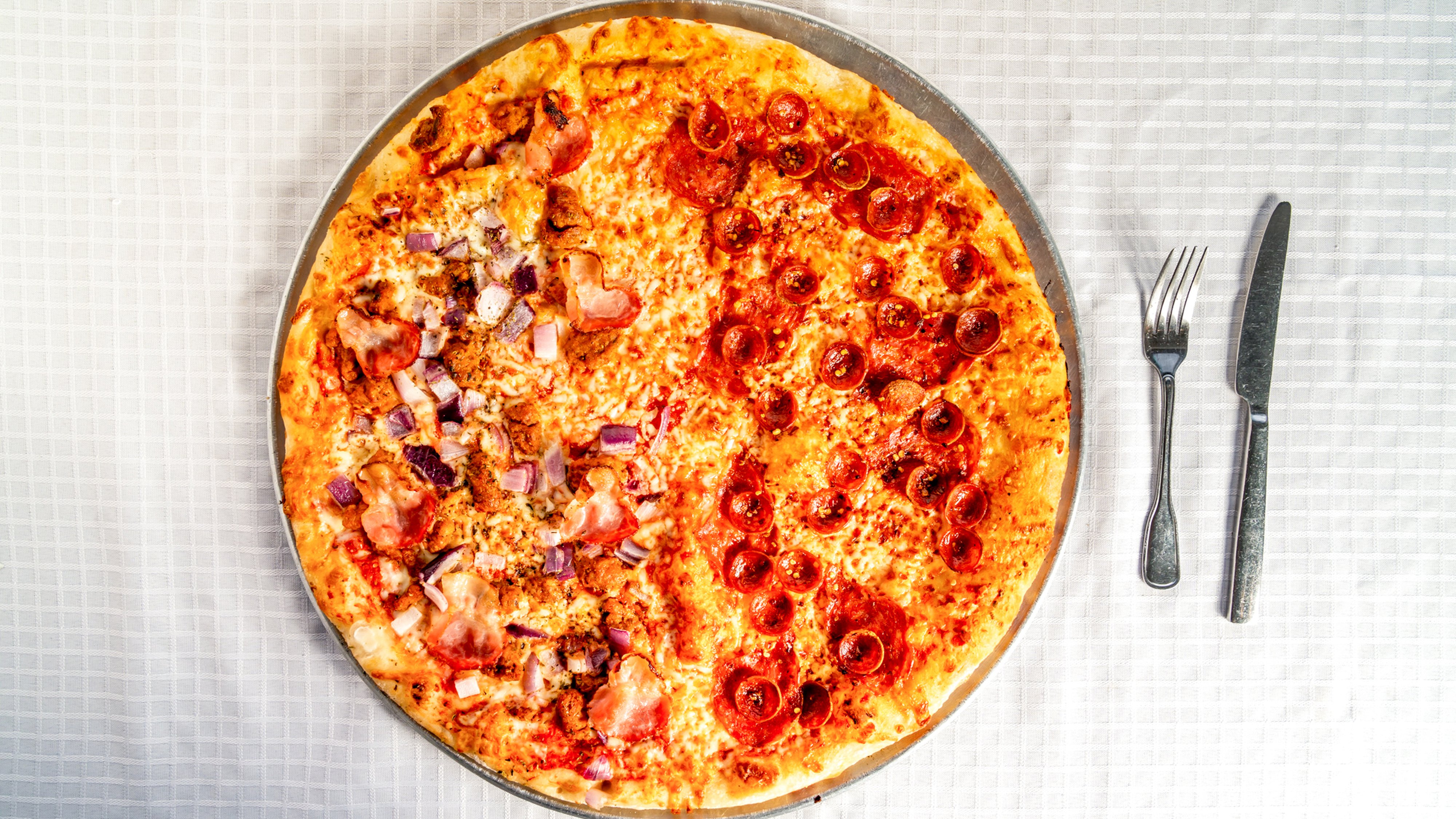 Sicilian Pizza (Medium (8 Slices))