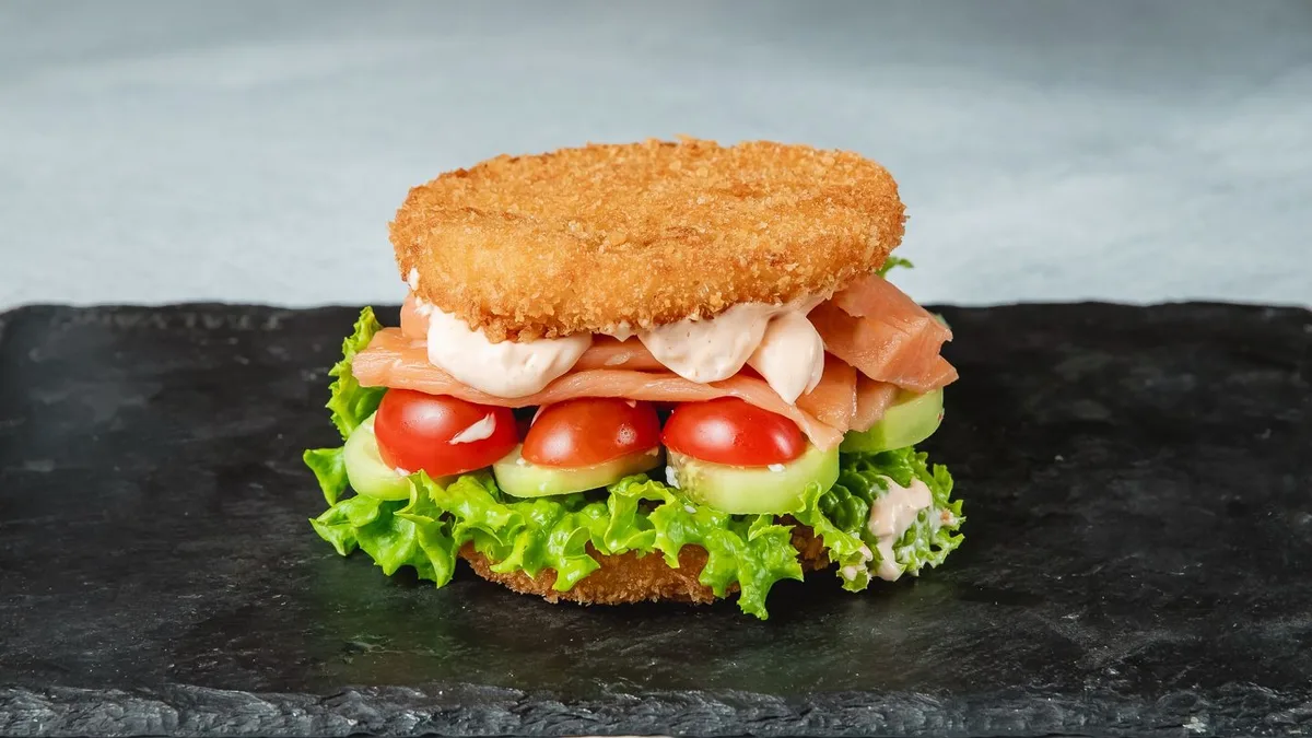 Burger Qızılbalıq ilə