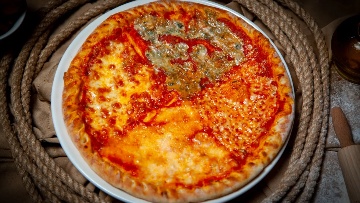 Dörd Fəsil Pizza