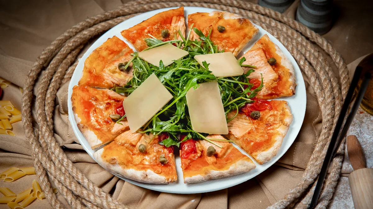 Qızılbalıq Pizza