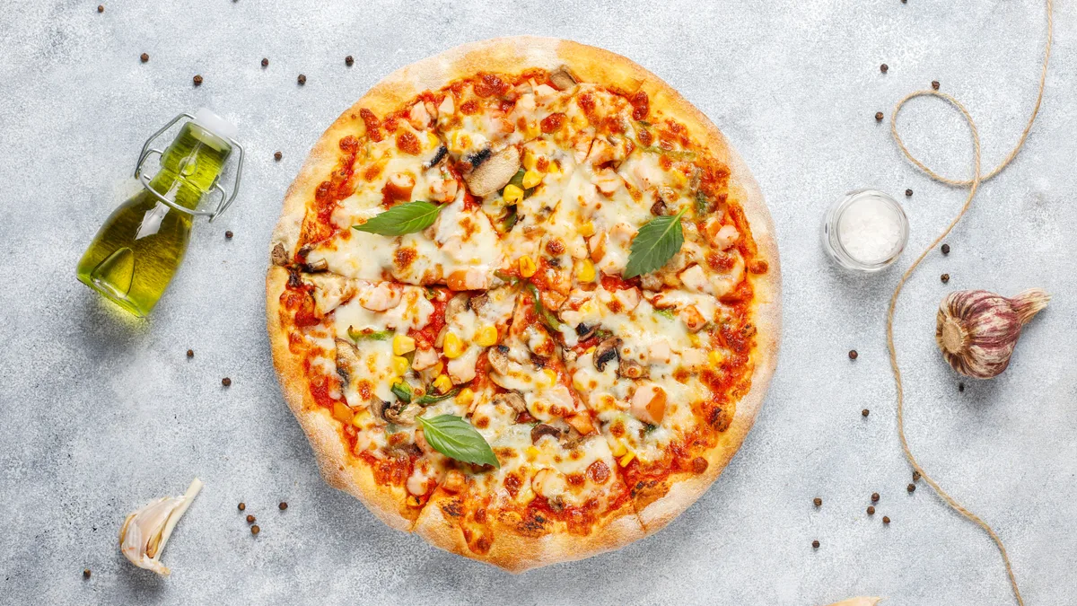 Toyuq-Göbələkli Pizza 🍕