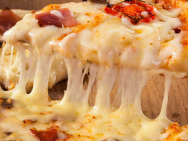 Pizza Gigante - 8 Fatias 35 Cm Meio a Meio