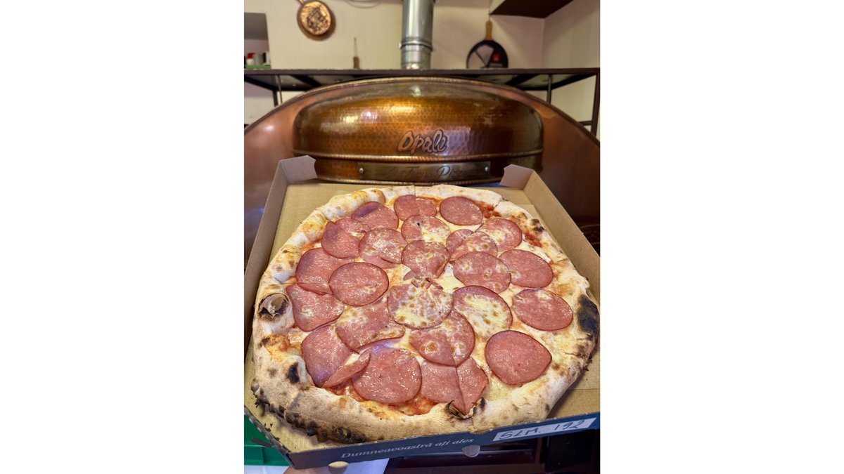 Pizza salami ø40cm