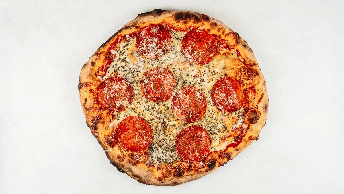 Pizza Roma + besplatno piće