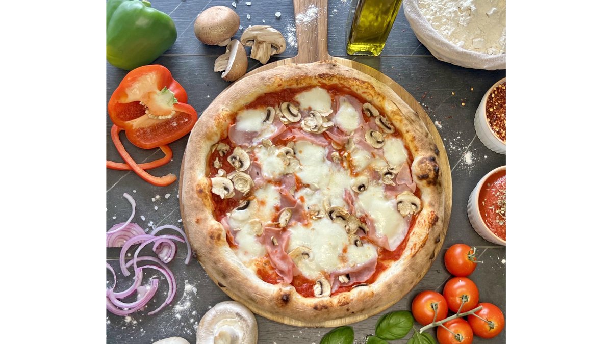 Pizza Prosciutto e Funghi