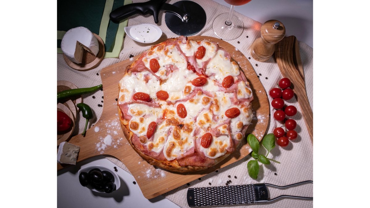 SEO Pizza Prosciutto e Cherry