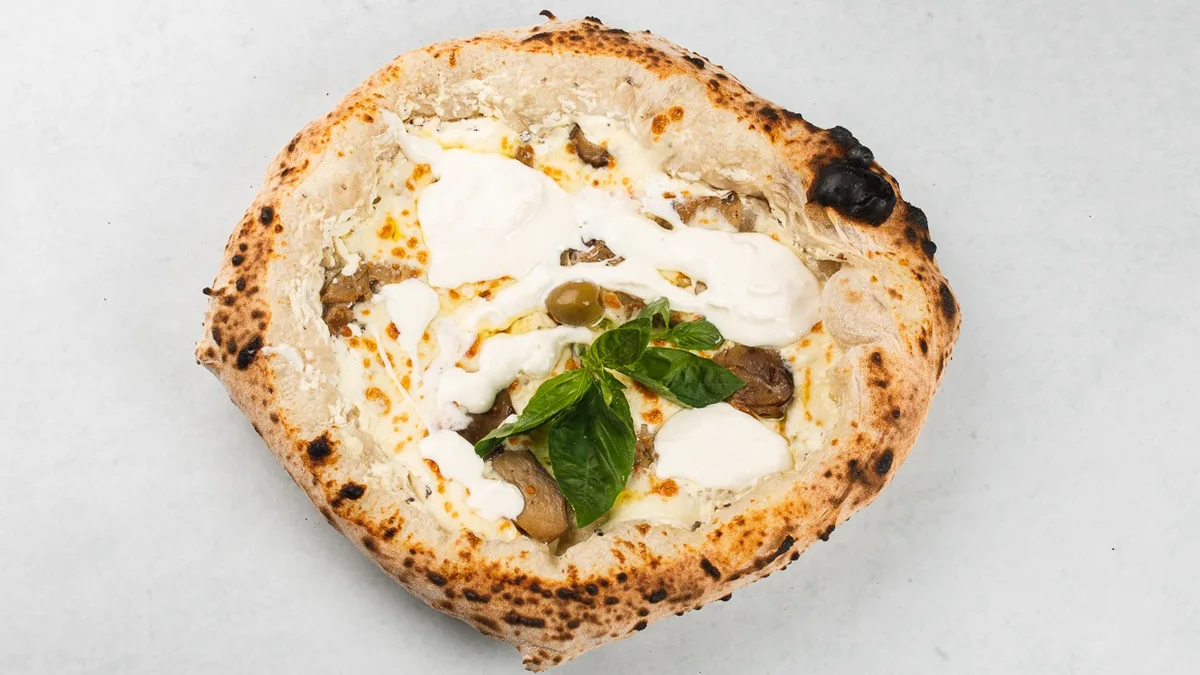 Pizza Bianca Con Stracciatella