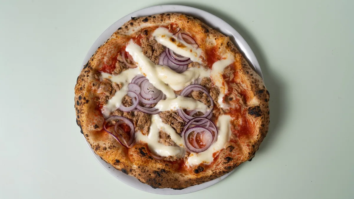 Pizza Tonno