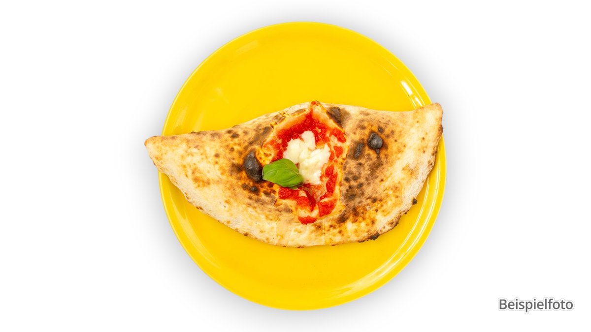 36. Pizza Calzone