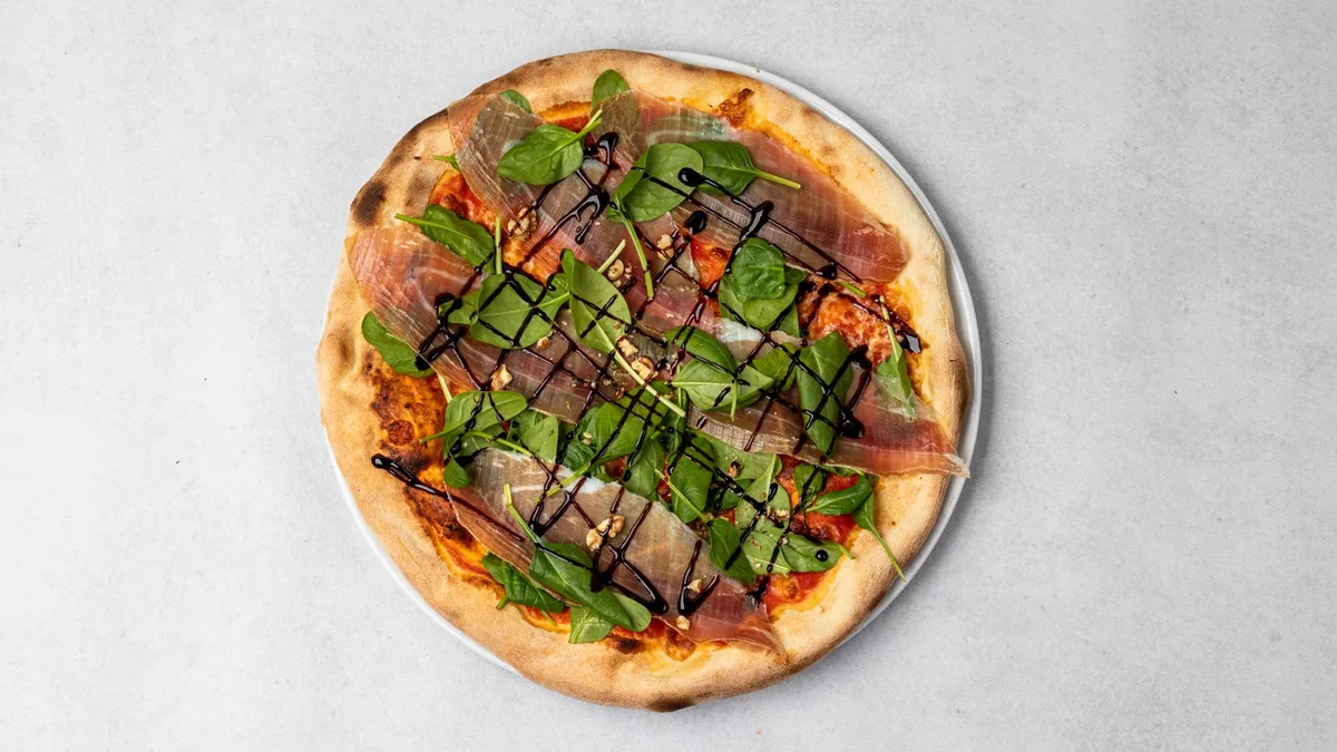 Crudo con spinaci