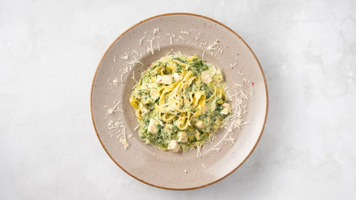 Makaron spinaci
