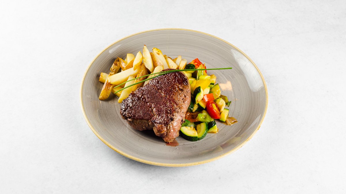 Ramsteak s prilogom