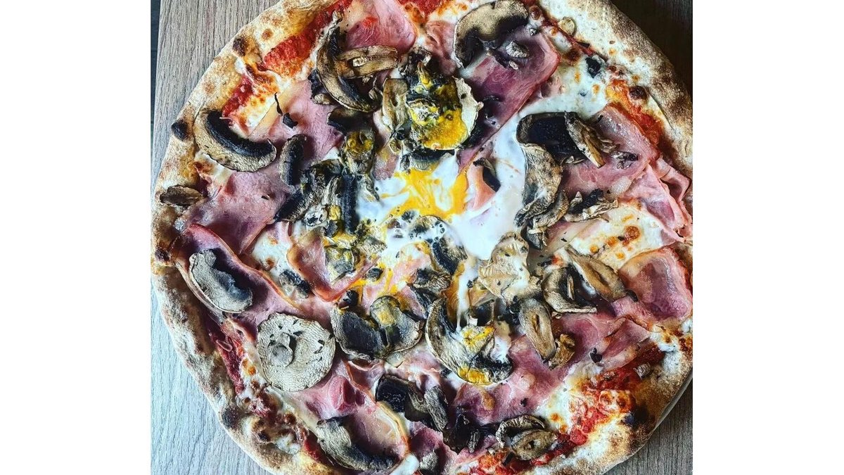 Pizza Bismark