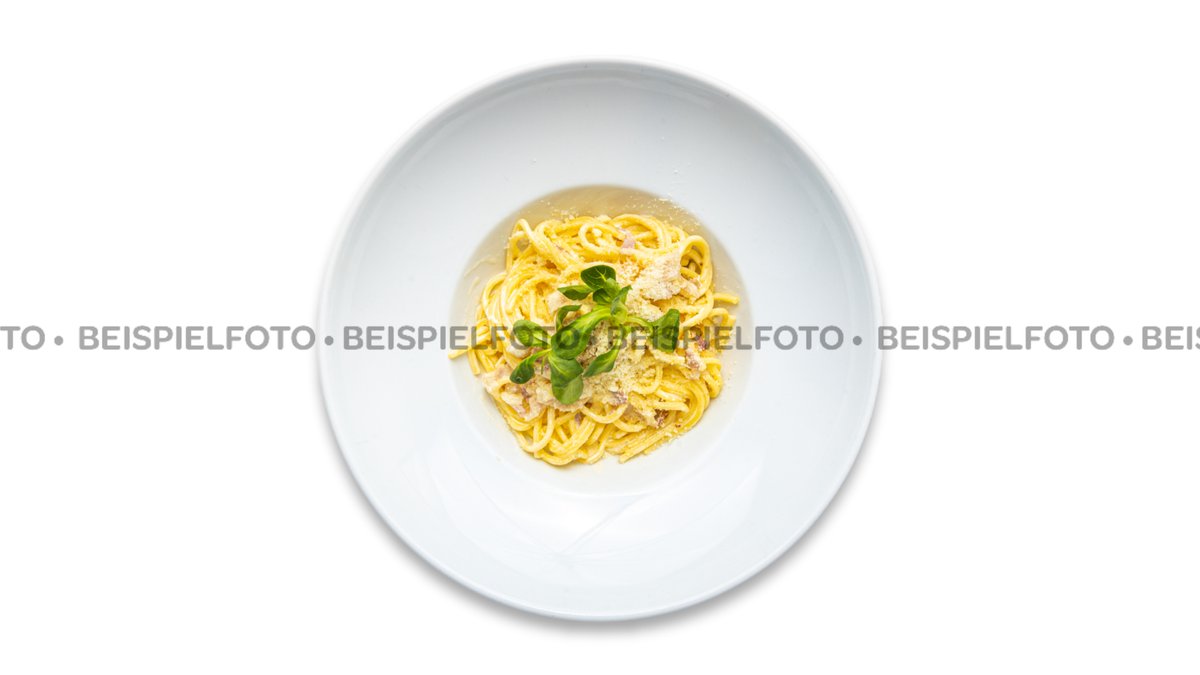 22. Spaghetti Carbonara