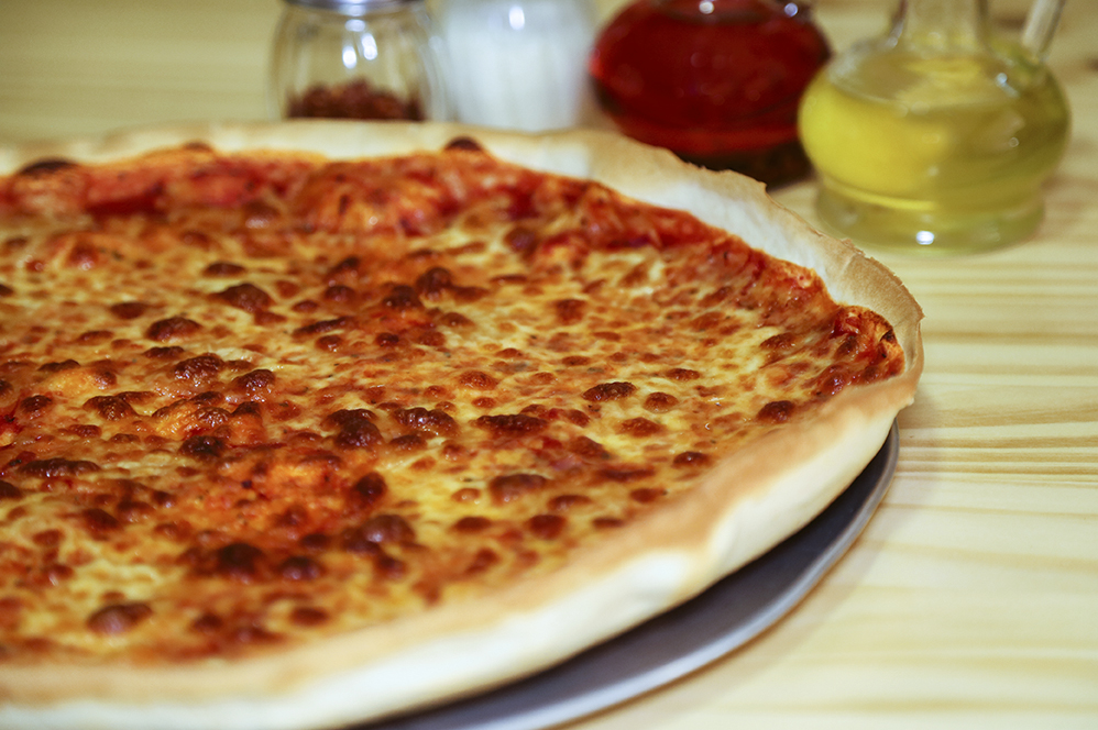 Pizza Jamón y Hongos