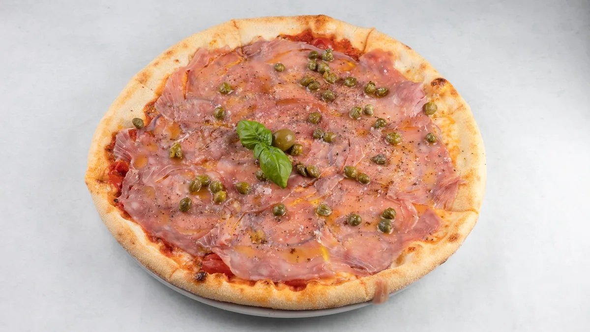 Pizza Tuna Carpaccio
