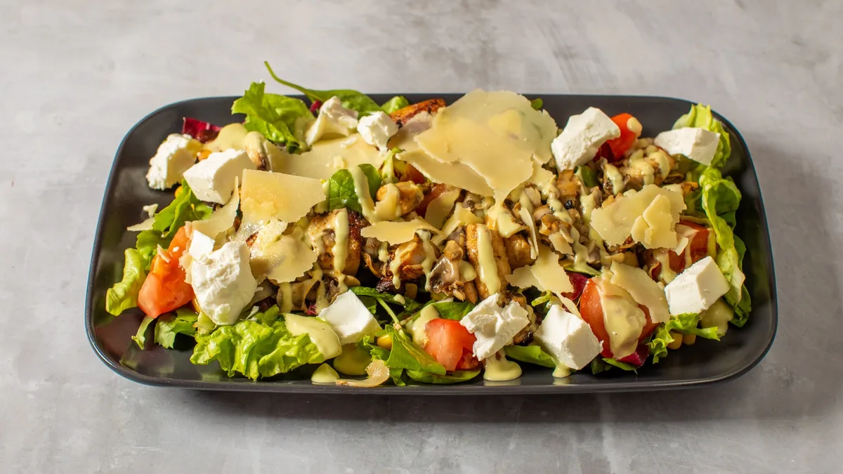 Salata s piletinom
