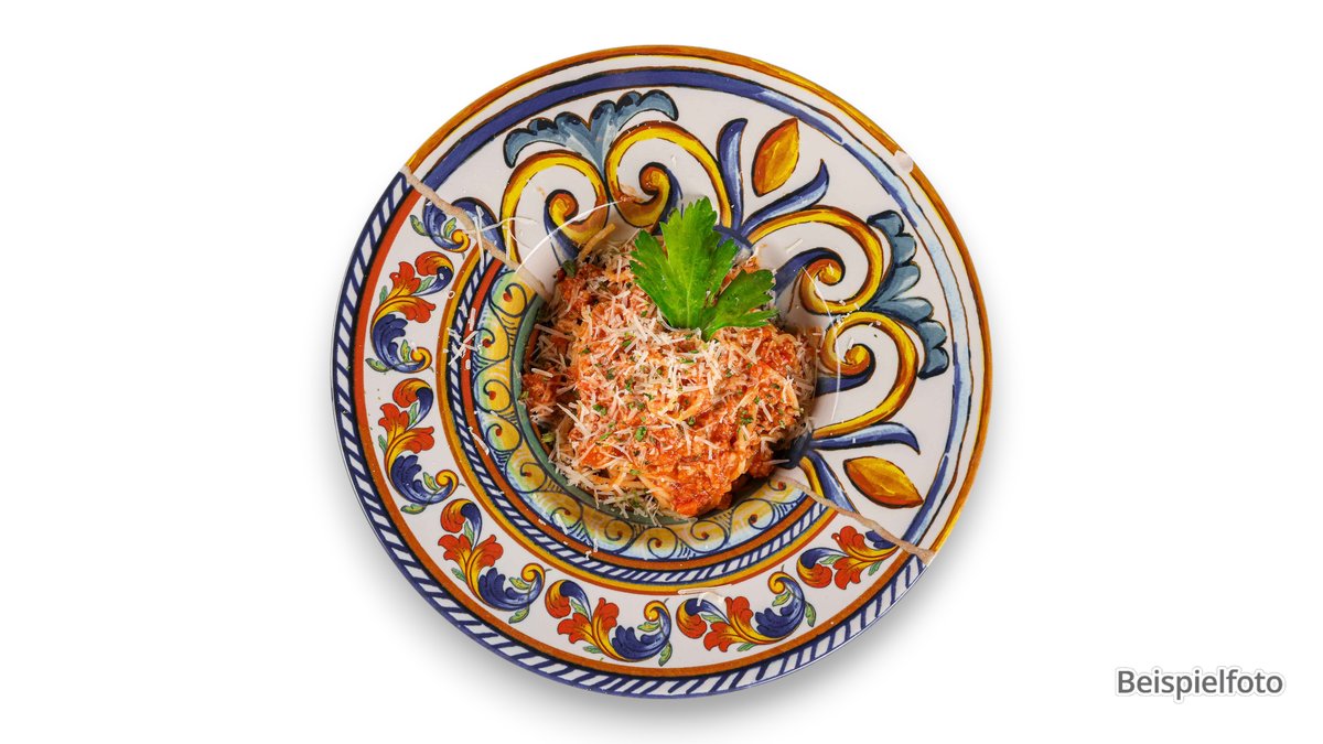 37. Pasta Bolognese