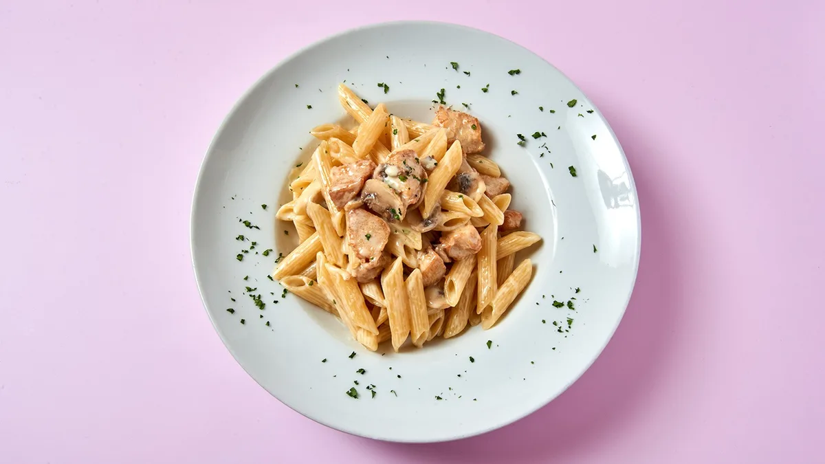 Penne Pollo e Funghi