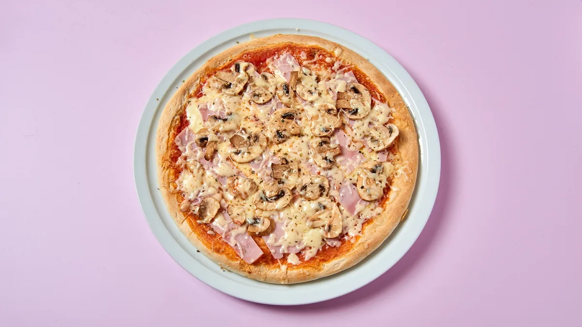 Pizza Prosciutto e Funghi
