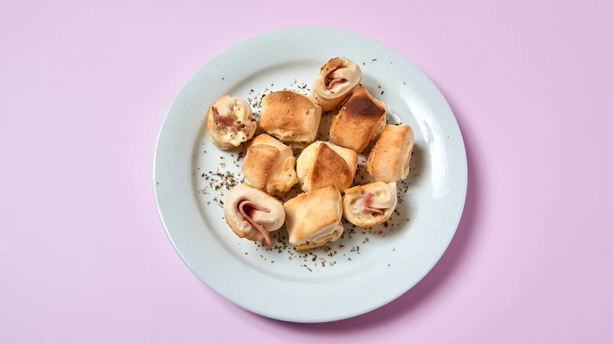 Pizzabrötchen mit Schinken