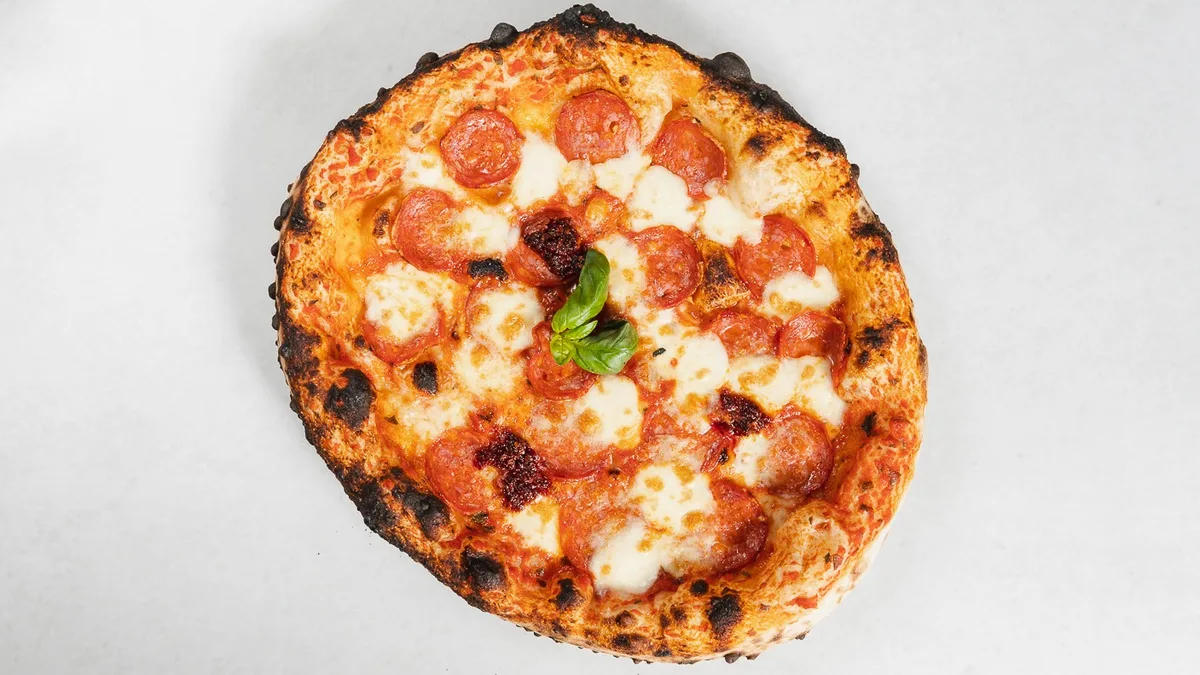 Pizza Pikantna