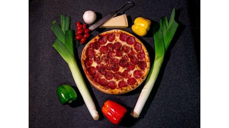 Pizza salami party