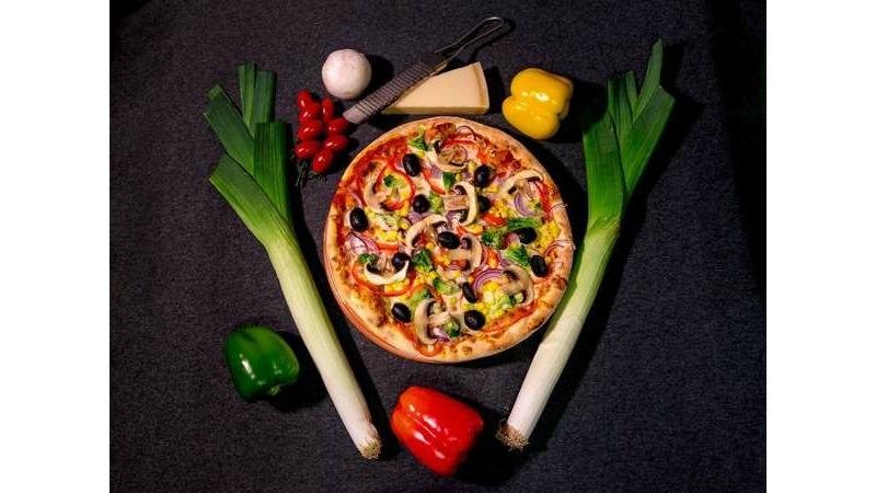 Pizza vegetariana mica