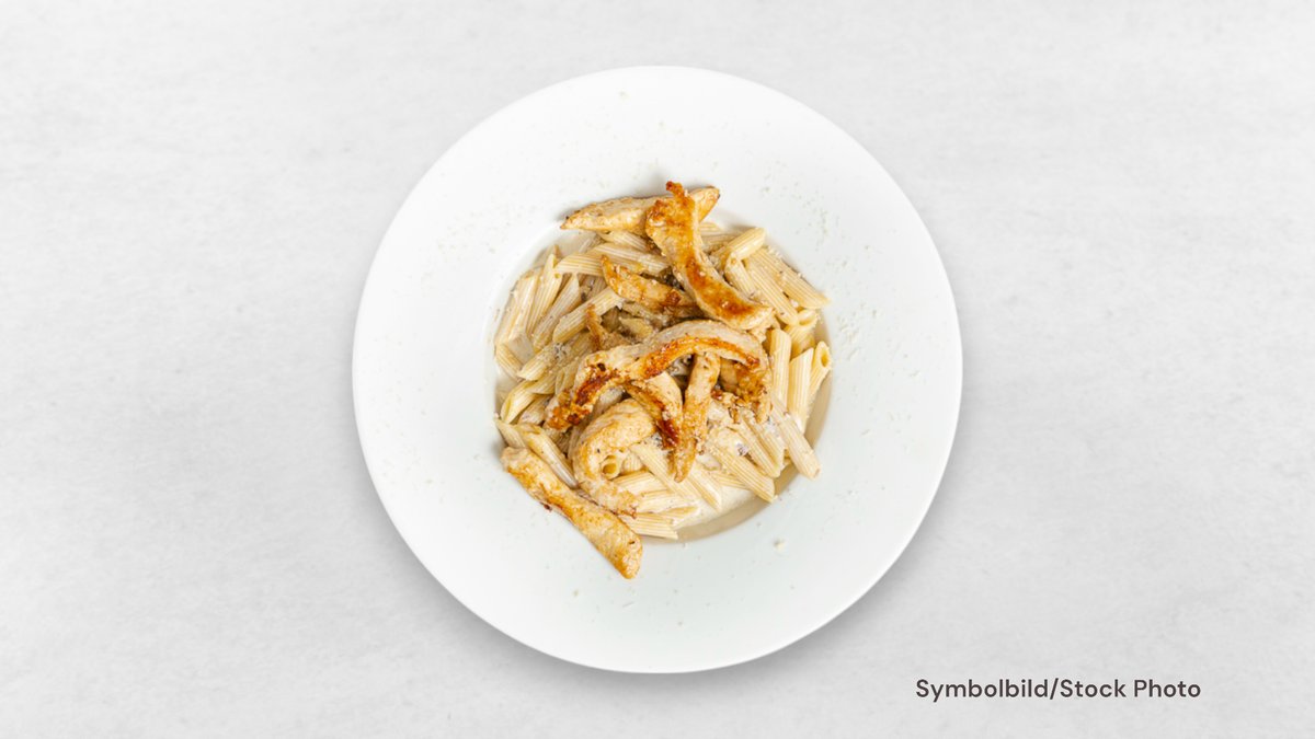 Penne con Pollo e Funghi