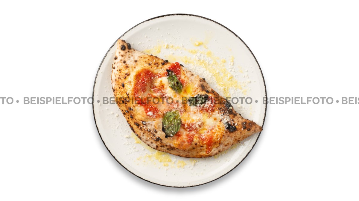 18. Calzone