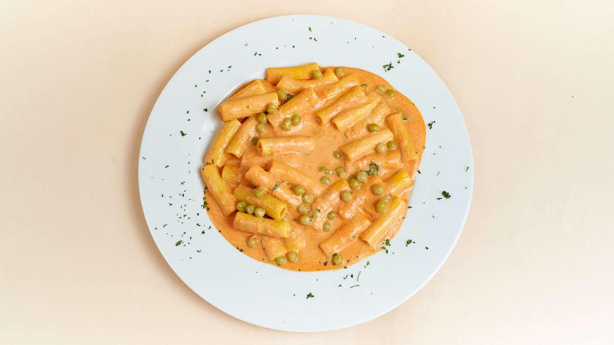 44. Rigatoni alla Ramona