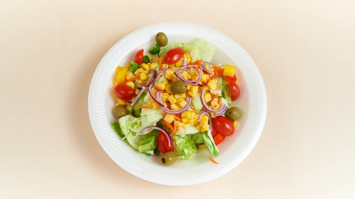 63. Großer gemischter Salat