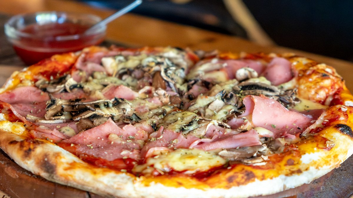 Capricciosa pizza 36cm