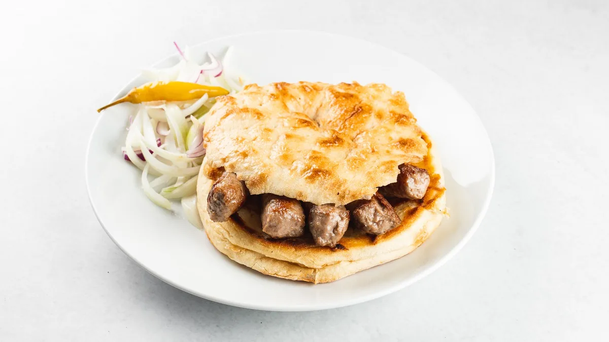 2x mali ćevapi i 2x pommes frites