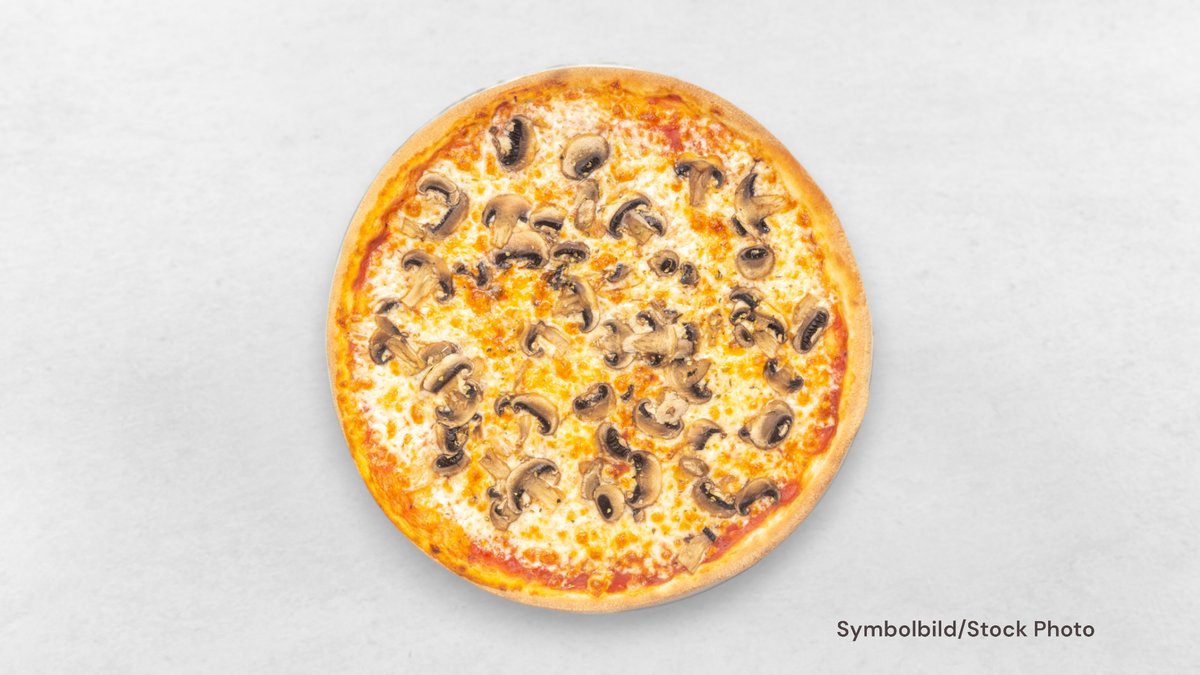 Pizza con Funghi