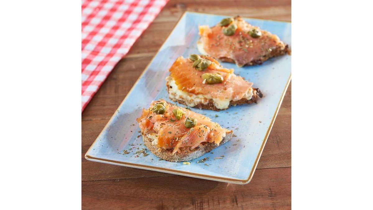 Crostini al salmone
