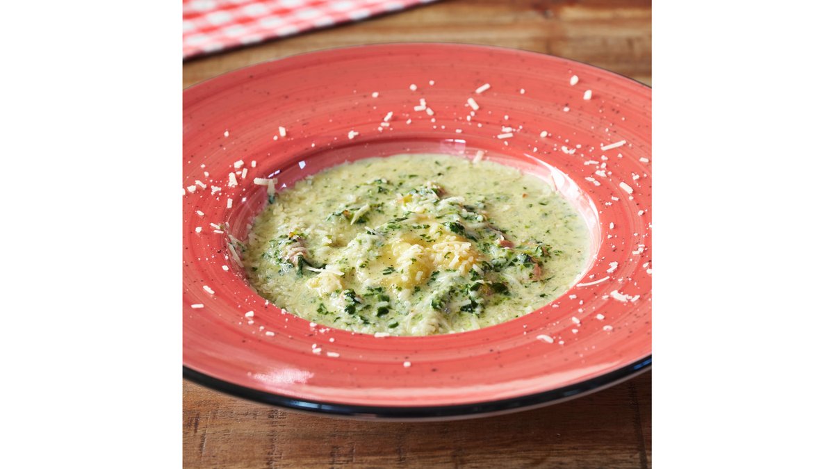 Ravioli con ricotta spinaci e prosciutto