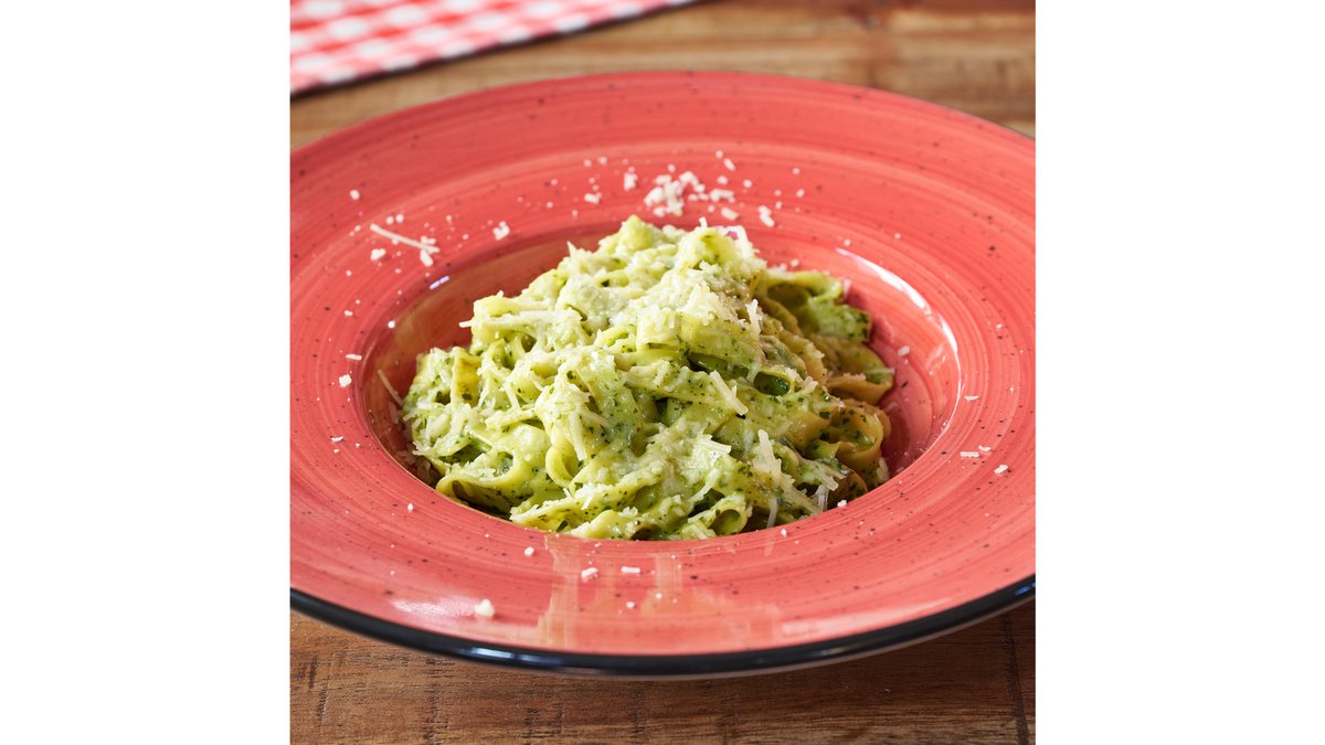 Tagliatelle al pesto