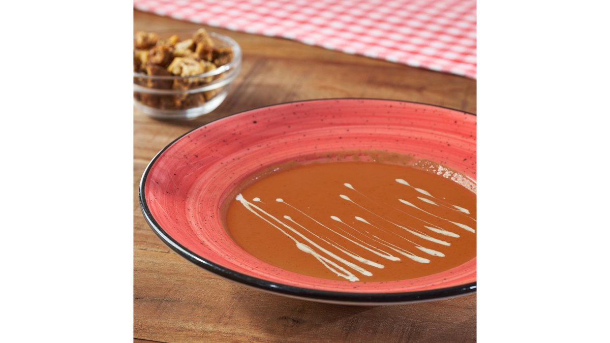 Zuppa con crema di pomodoro