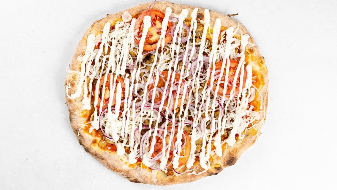 Kebab pizza