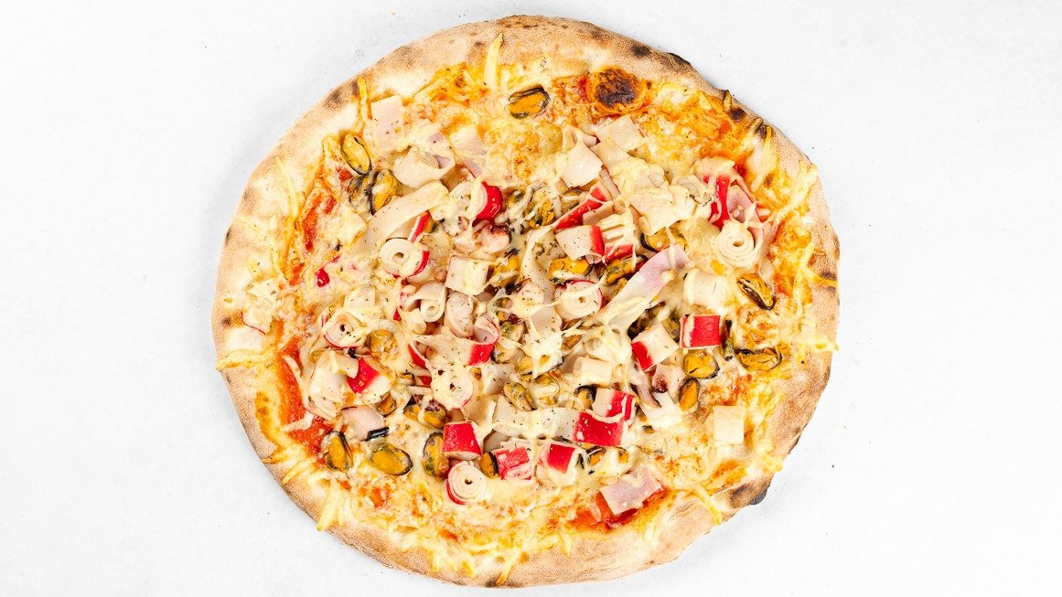Pizza z morskimi sadeži
